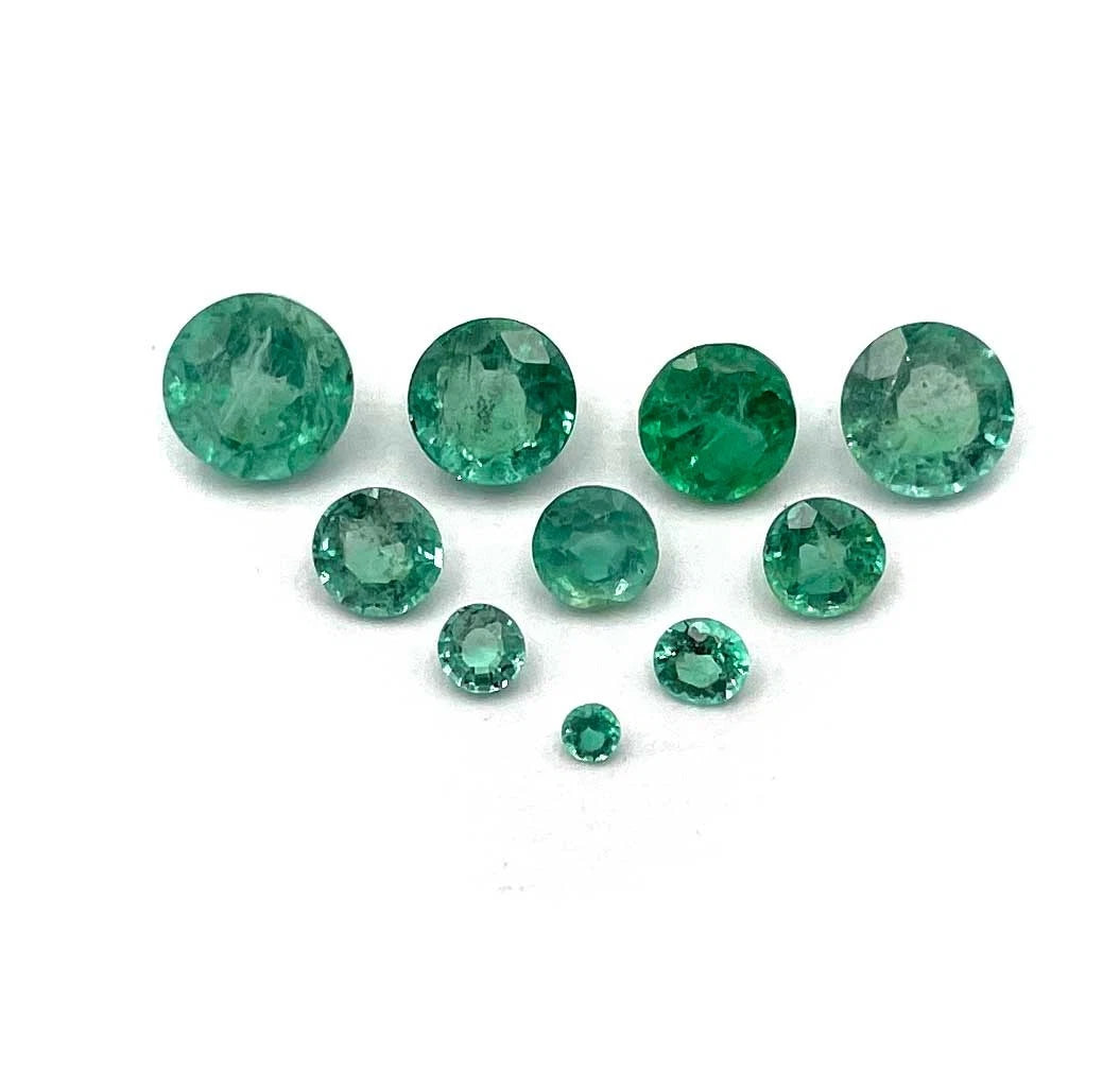 Natural Emerald Round-Cut Loose Gemstone Lot, 2–5 mm For Jewelry Making