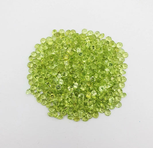 Natural 3mm Peridot Round Cut Loose Gemstones